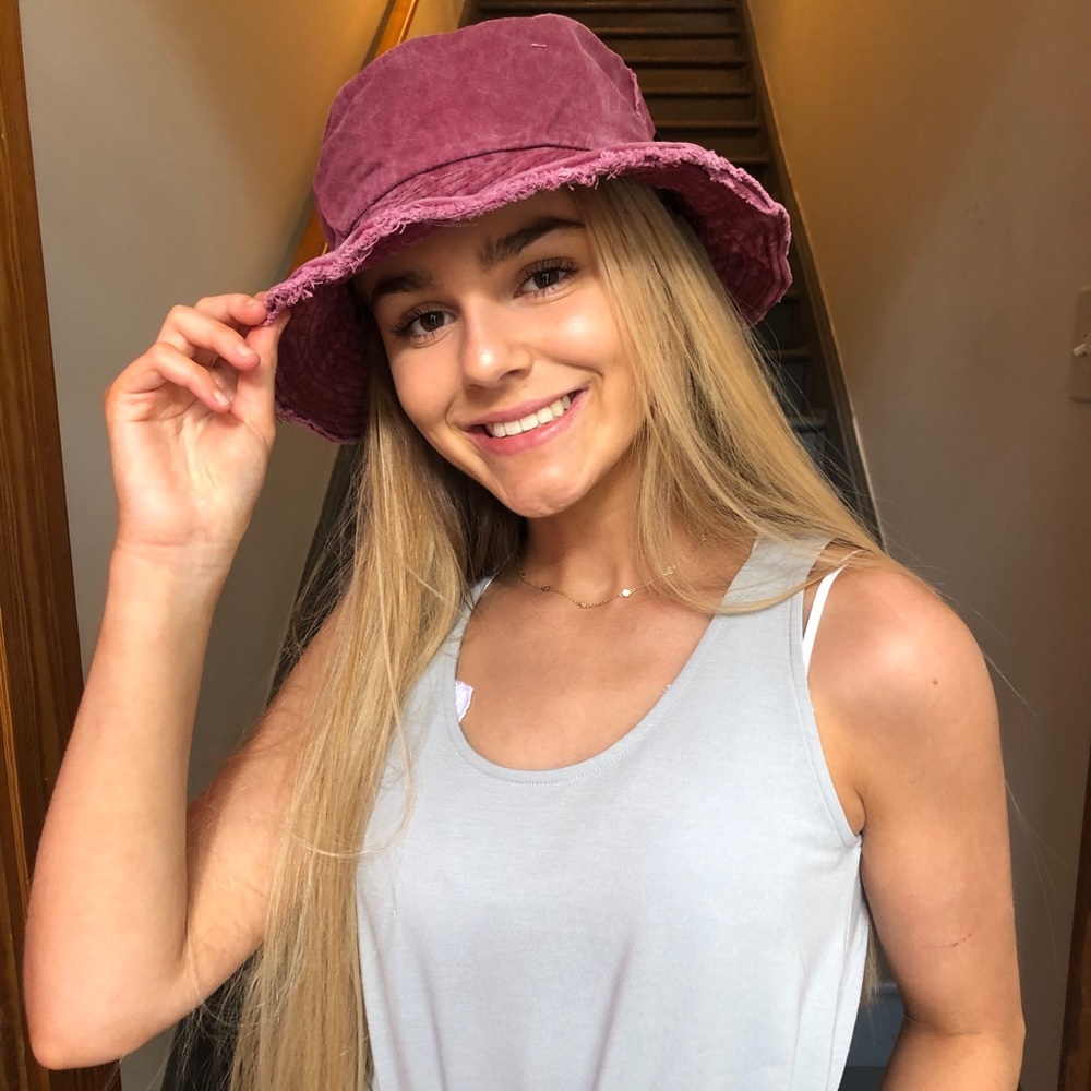 Bucket Hat Red